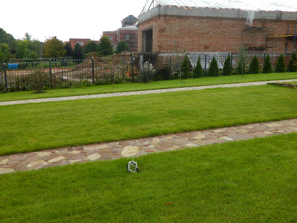 Мощение дорожек с подготовкой основания для пешеходов