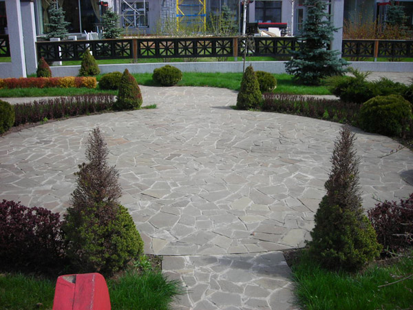 Мощение дорожек с подготовкой основания для пешеходов