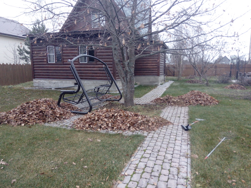 Обслуживание территории